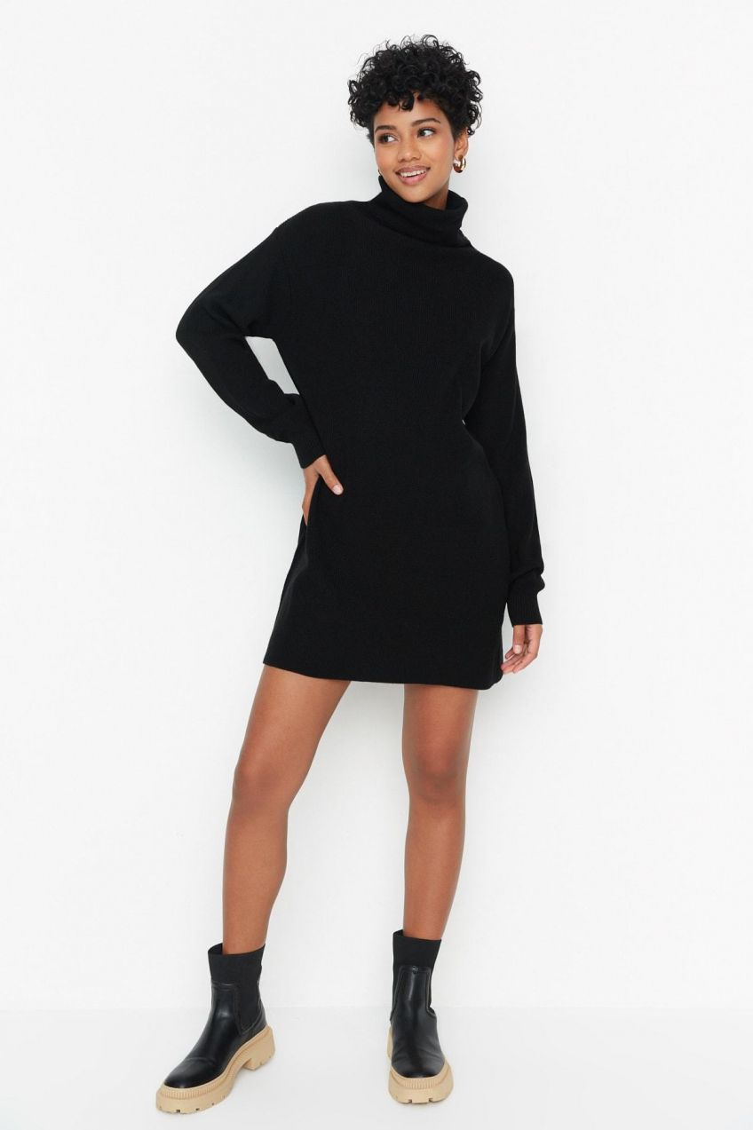 Trendyol Black Mini úplet Rolákové šaty čierne mini úplety