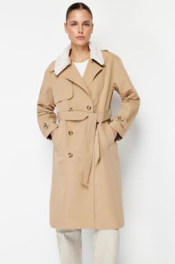 Trendyol béžová oversized plyšový plyšový kabát so širokým strihom detailný, vodoodpudivý dlhý trenčkot