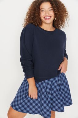 Trendyol Curve Navy Blue Crew Neck Thessaloniki tenká pletená mikina
