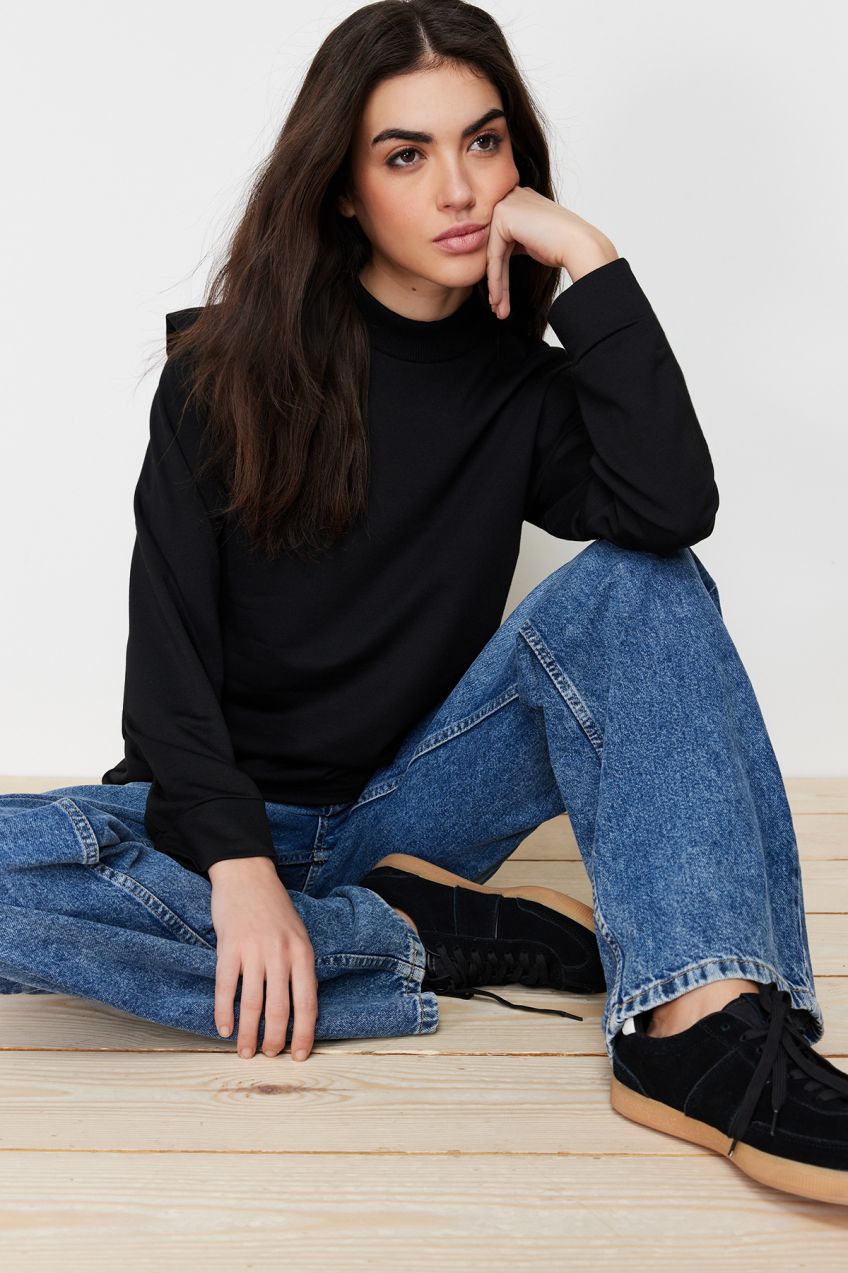 Trendyol Black Shoulder Detailed Regular Fit Knitted Tunic