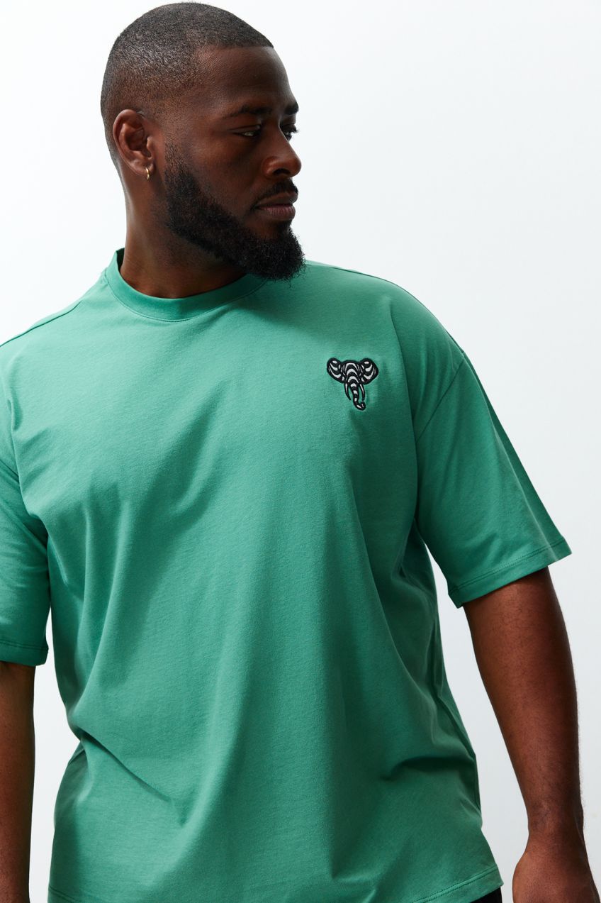 Trendyol Large Size Green Oversize Animal Embroidered 100% T-Shirt