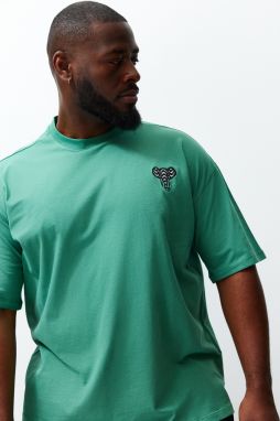 Trendyol Large Size Green Oversize Animal Embroidered 100% T-Shirt