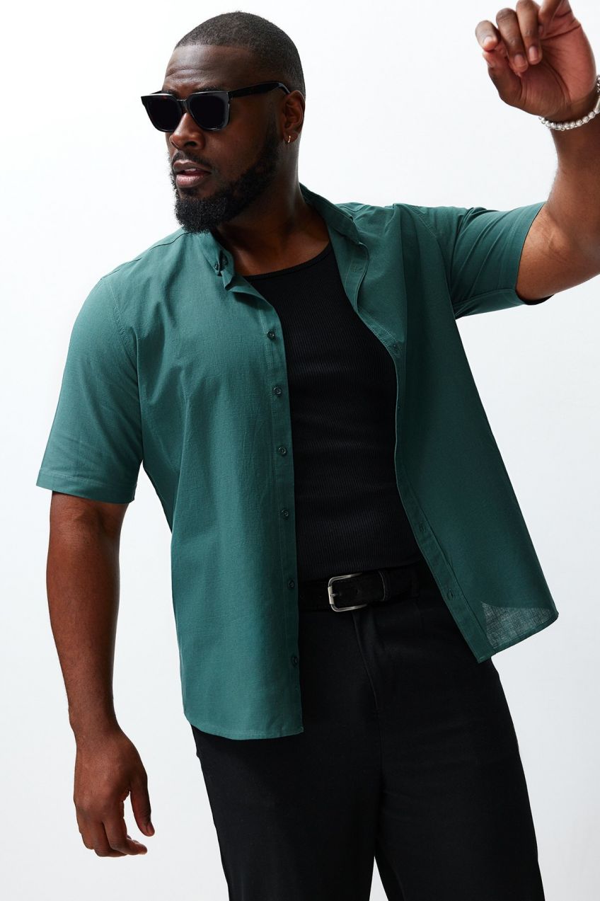 Trendyol Dark Green Regular Fit 100% Cotton Short Sleeve Plus Size Shirt