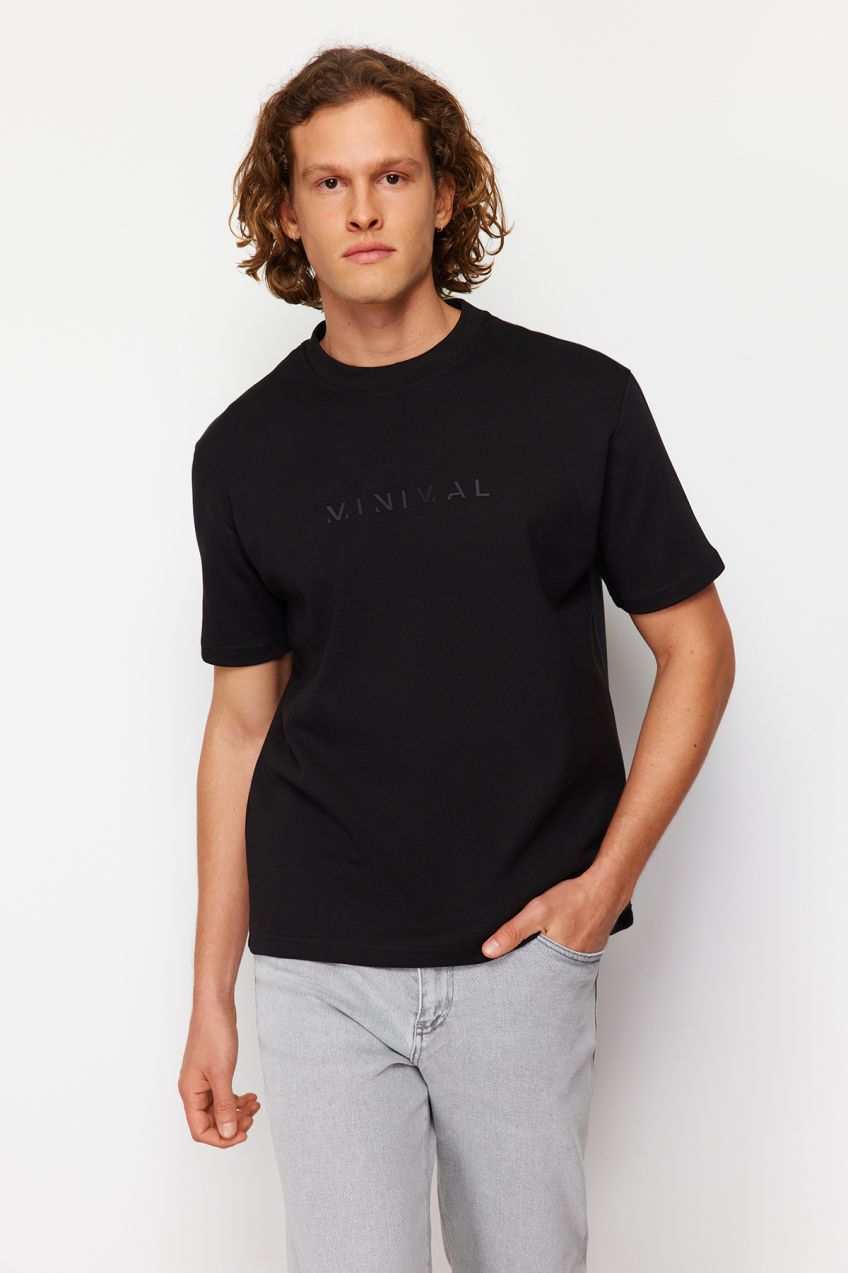 Trendyol Black Relaxed/Casual Cut Fluffy Text Printed Short Sleeve Soild Fabric T-Shirt