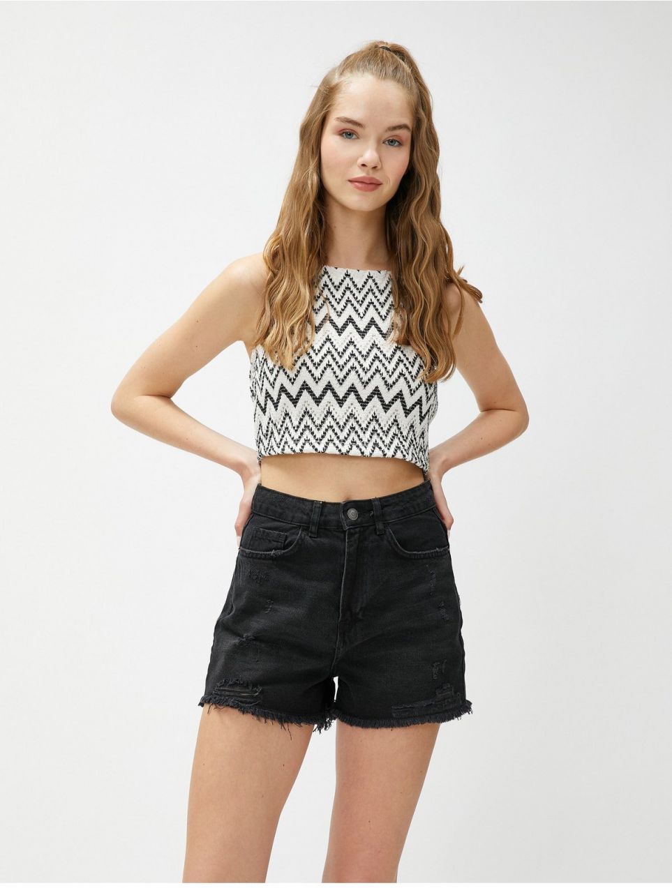 Koton Crop Athlete Halterneck Pletený Vzor