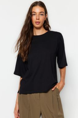 Trendyol Black Premium 100% Bavlna Relaxovaný/Voľný, Pohodlný Strih Crewneck Pletené Tričko