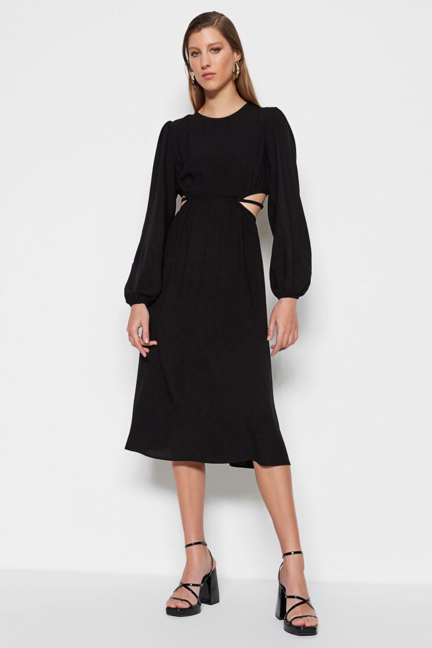 Trendyol Black A-line midi tkaný výrez von/detail okna tkané šaty