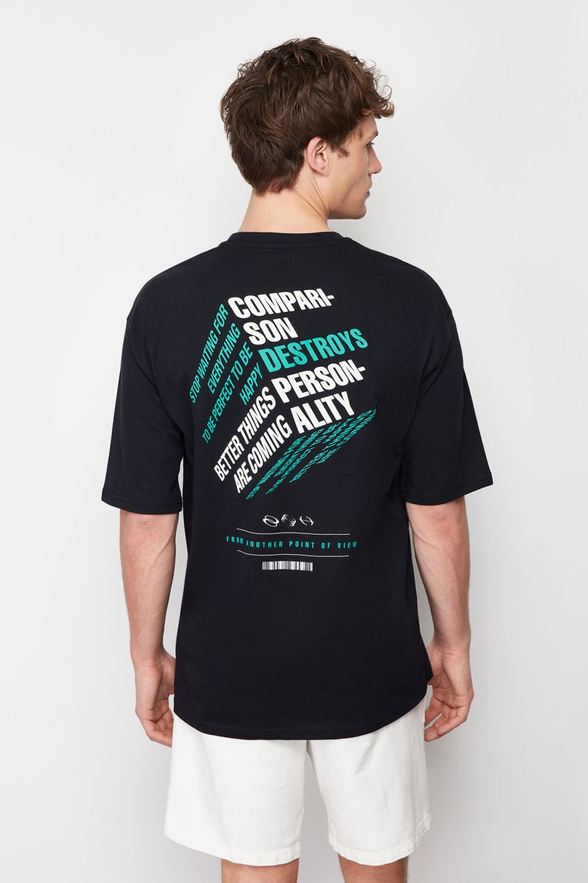 Trendyol Black Oversize/Wide Cut 100% Cotton Fluffy Text Printed T-Shirt