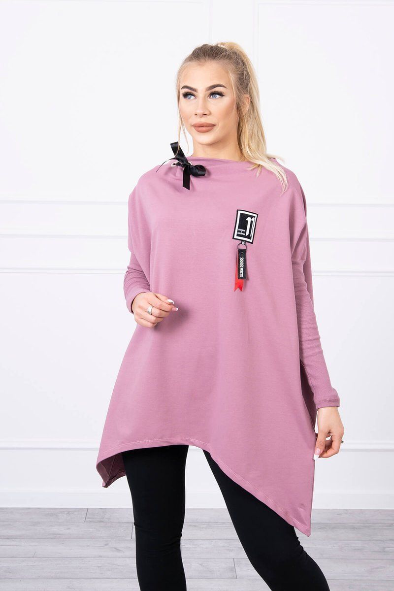 Oversize sweatshirt with asymmetrical sides dark pink