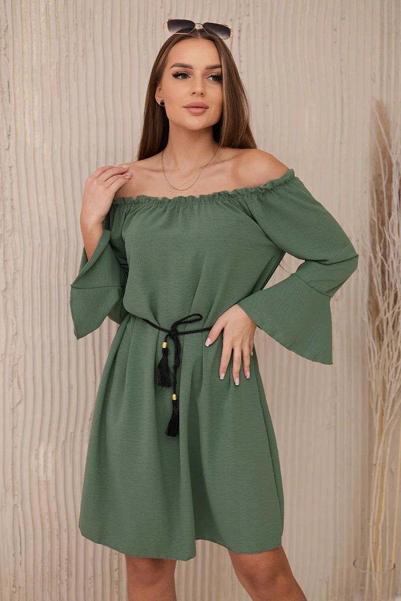 Dress with a khaki drawstring at the waist