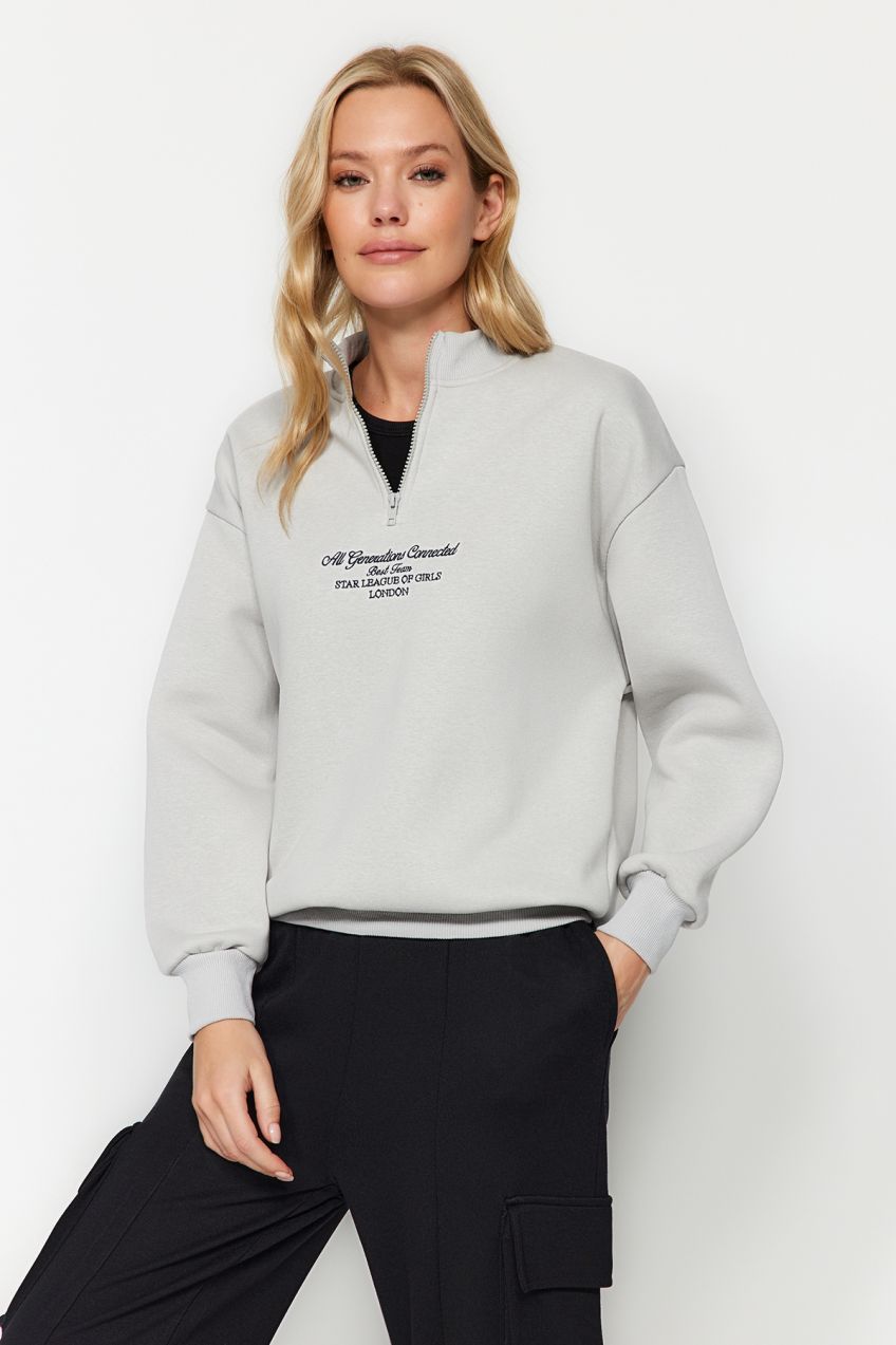 Trendyol Gray Thick Inside Fleece Zipper Stand Collar Oversize/Wide Fit Knitted Sweatshirt