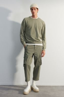 Trendyol Green Limited Edition Oversize/Wide Cut Faded Effect 100% Sweatshirt