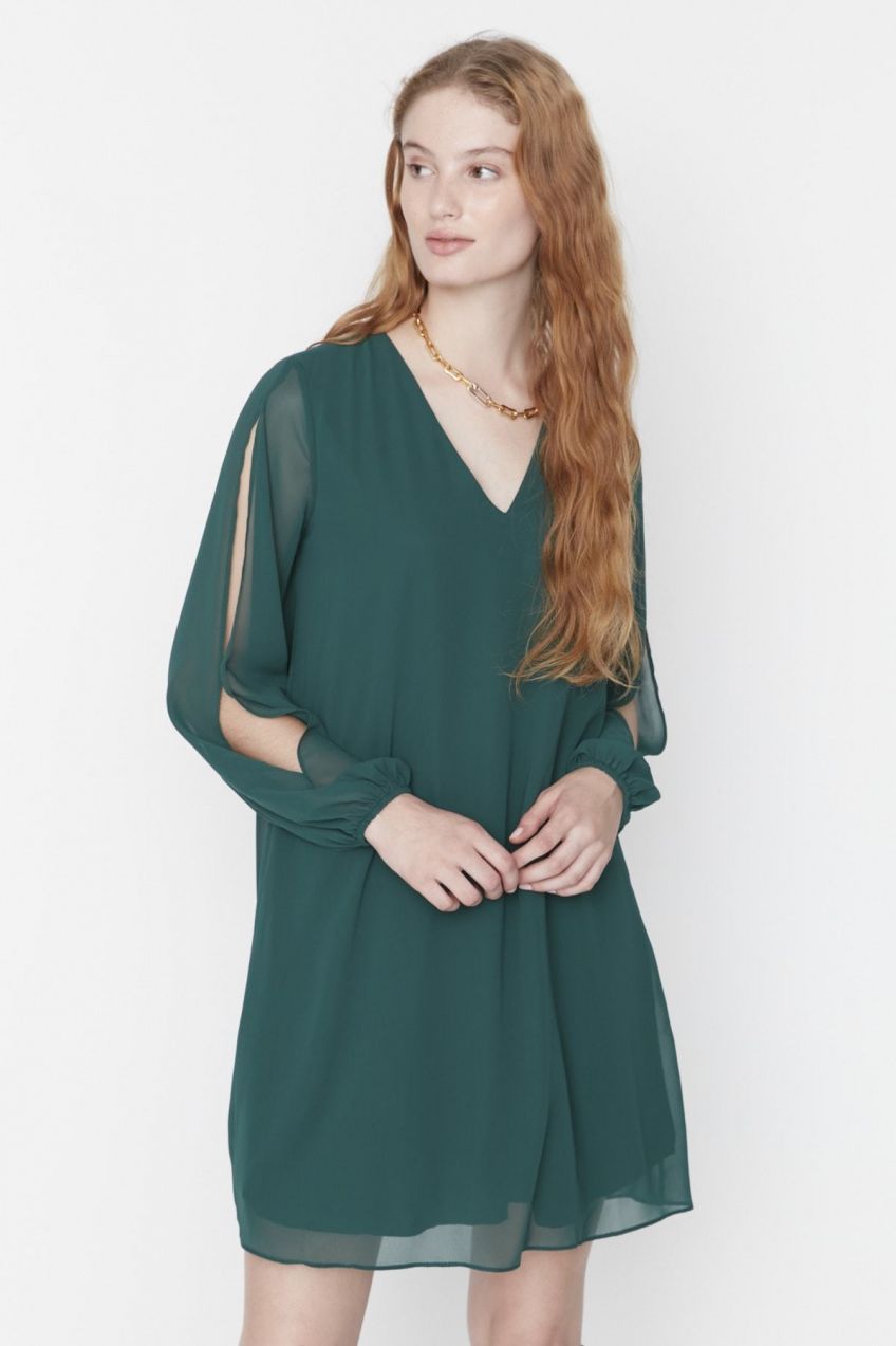 Trendyol Emerald Green Mini šifónom podšité tkané šaty