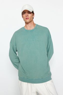 Trendyol Green Oversize/Wide Cut Antique/Faded Effect Text Embroidered Cotton Sweatshirt