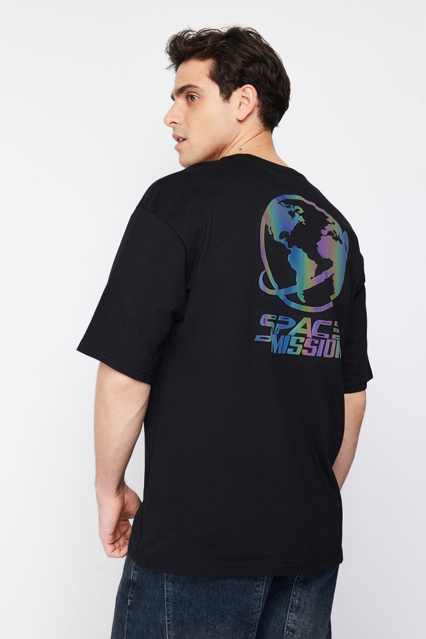 Trendyol Black Oversize/Wide Cut 100% Cotton Back Galaxy Hologram Printed T-shirt