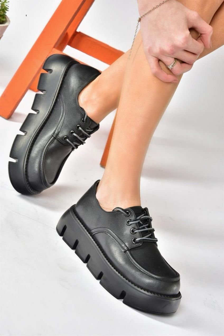 Dámske čierne topánky Fox Shoes s hrubou podrážkou na bežné nosenie