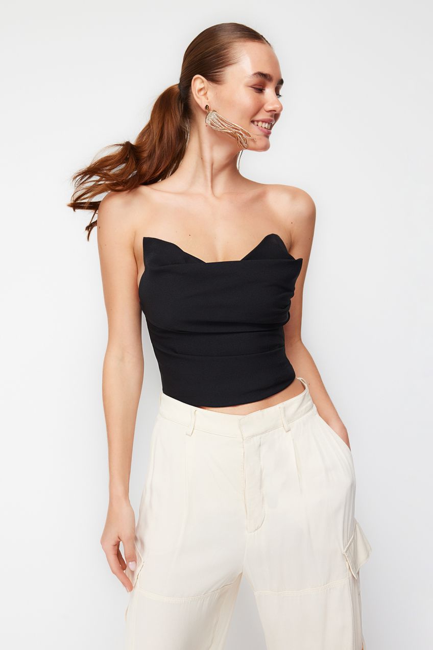 Trendyol čierny tkaný crop top bustier