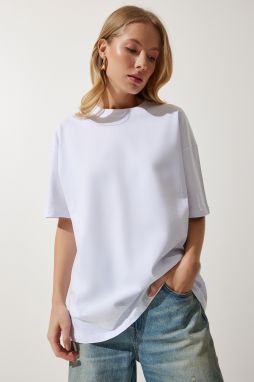 Happiness İstanbul Women's White Crew Neck Basic Oversize Knitted T-Shirt