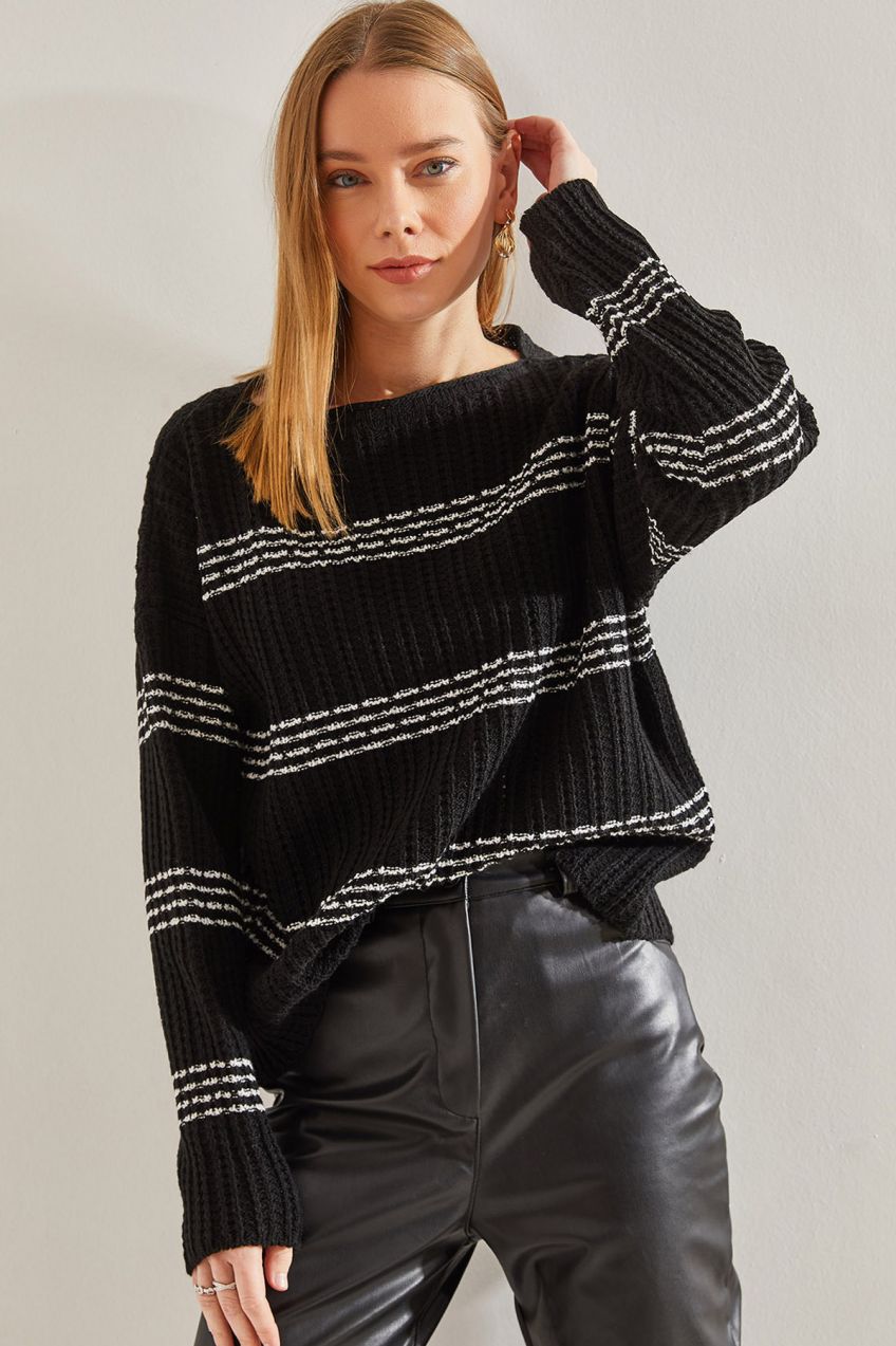 Bianco Lucci Women's Crew Neck Patterned Knitwear Sweater