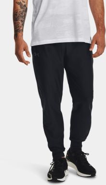 Čierne pánske športové tepláky Under Armour Qualifier