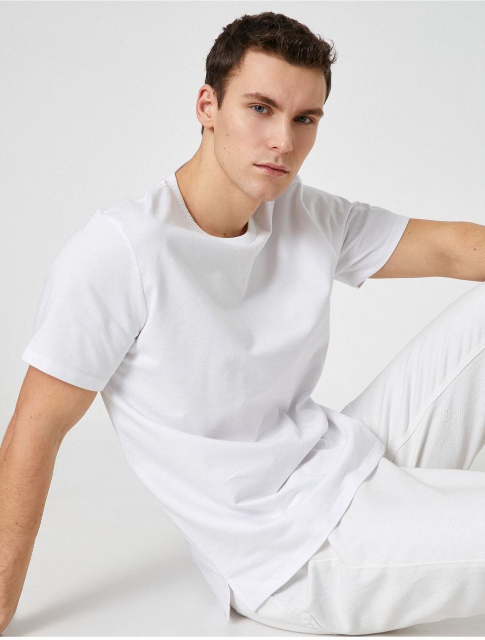 Koton Basic tričko s popisom štítku Crew Neck krátky rukáv.