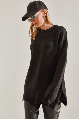 Bianco Lucci Women's Oversize Ripped Detailed Knitwear Sweater