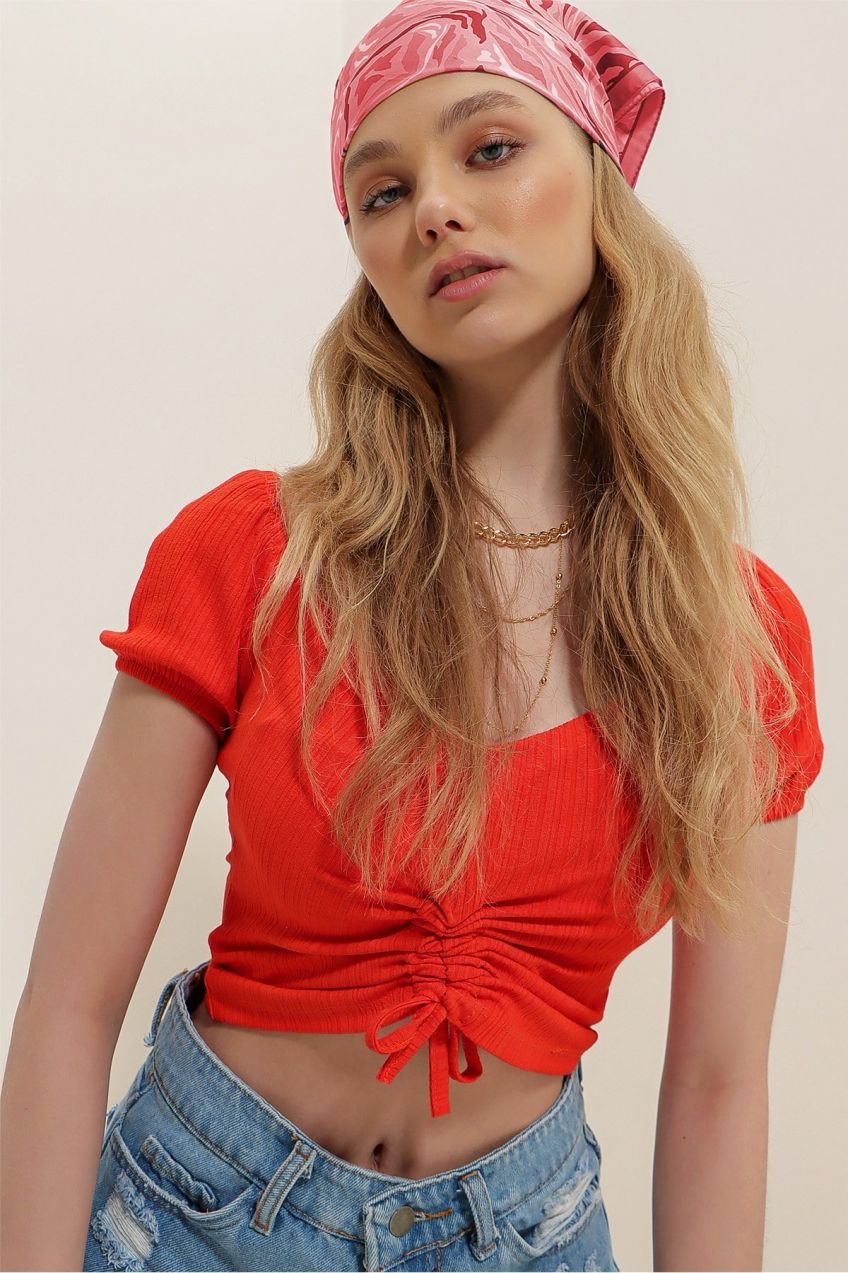 Trend Alaçatı Stili Women's Coral V-Neck Gathered Short Sleeve Crop Blouse