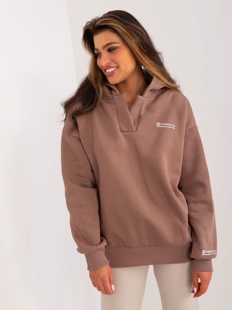 Brown women's sweatshirt with insulation