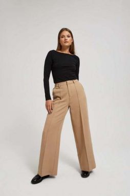 Trousers with wide legs