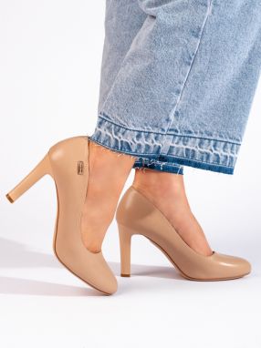 Classic beige pumps on a high heel by Sergio Leone