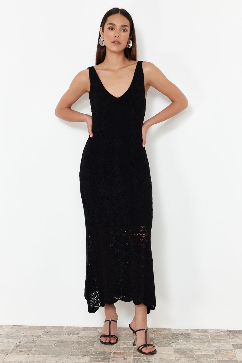 Trendyol Black Openwork Maxi V-Neck Maxi Knitwear Dress