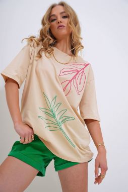 Trend Alaçatı Stili Women's Beige Crew Neck Flock Printed T-Shirt