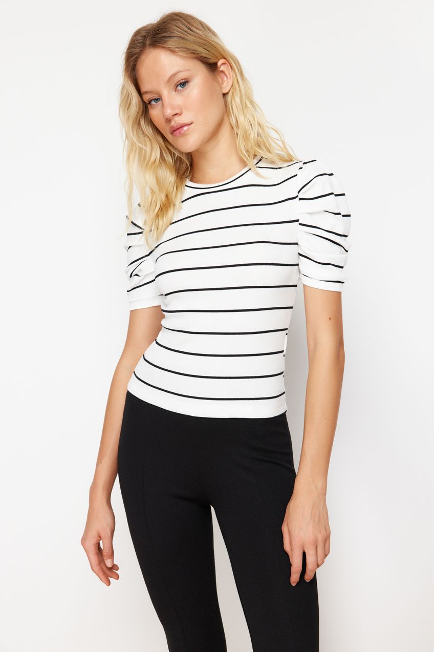 Trendyol White Striped Fitted Balloon Sleeve Ribbed Stretchy Knitted Blouse