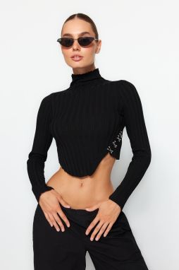 Trendyol Black Super Crop stojaci golier Pletený sveter