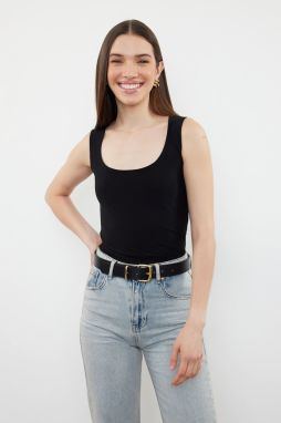 Trendyol Black Fitted Pool Neck Stretchy Knitted Blouse