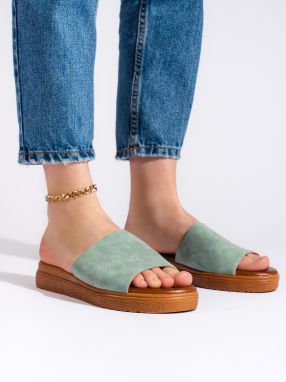 Shelvt Green women's platform flip-flops
