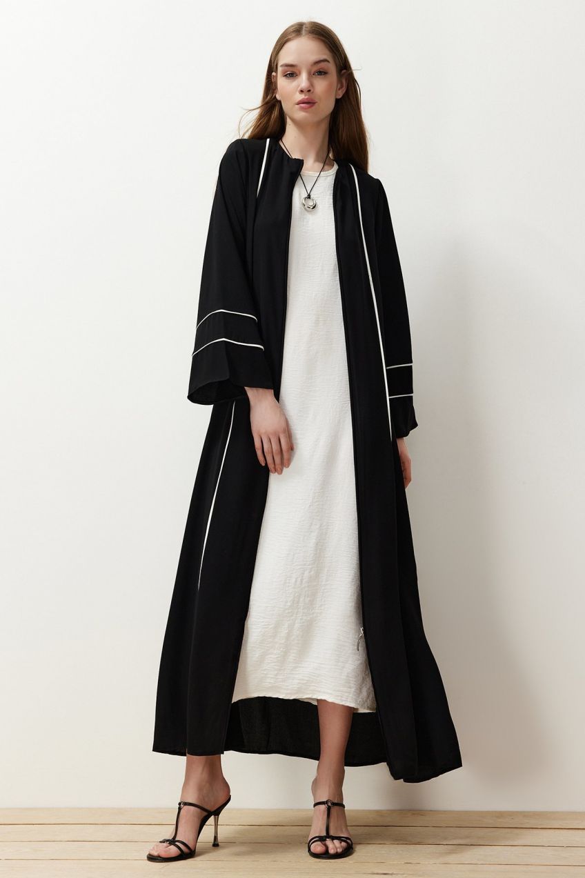 Trendyol Black Piped Woven Cap & Abaya