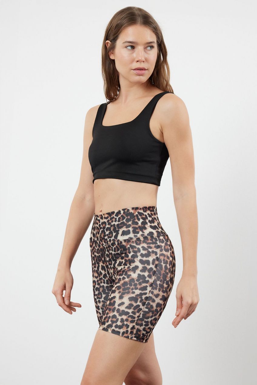 Trendyol Leopard Wide Waist Elastic Push Up and Extra Fitting Knitted Sports Shorts Tights