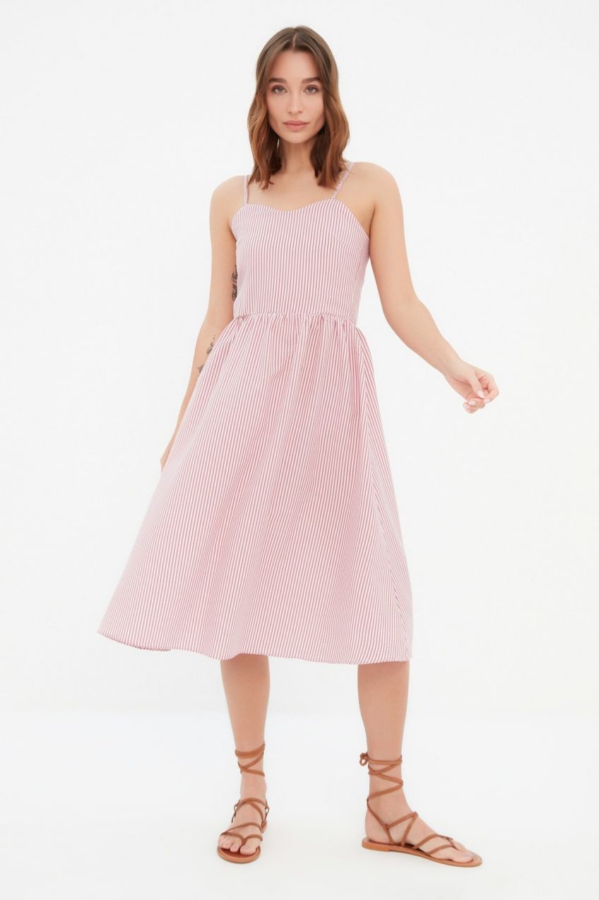 Trendyol červené šaty s ramienkami