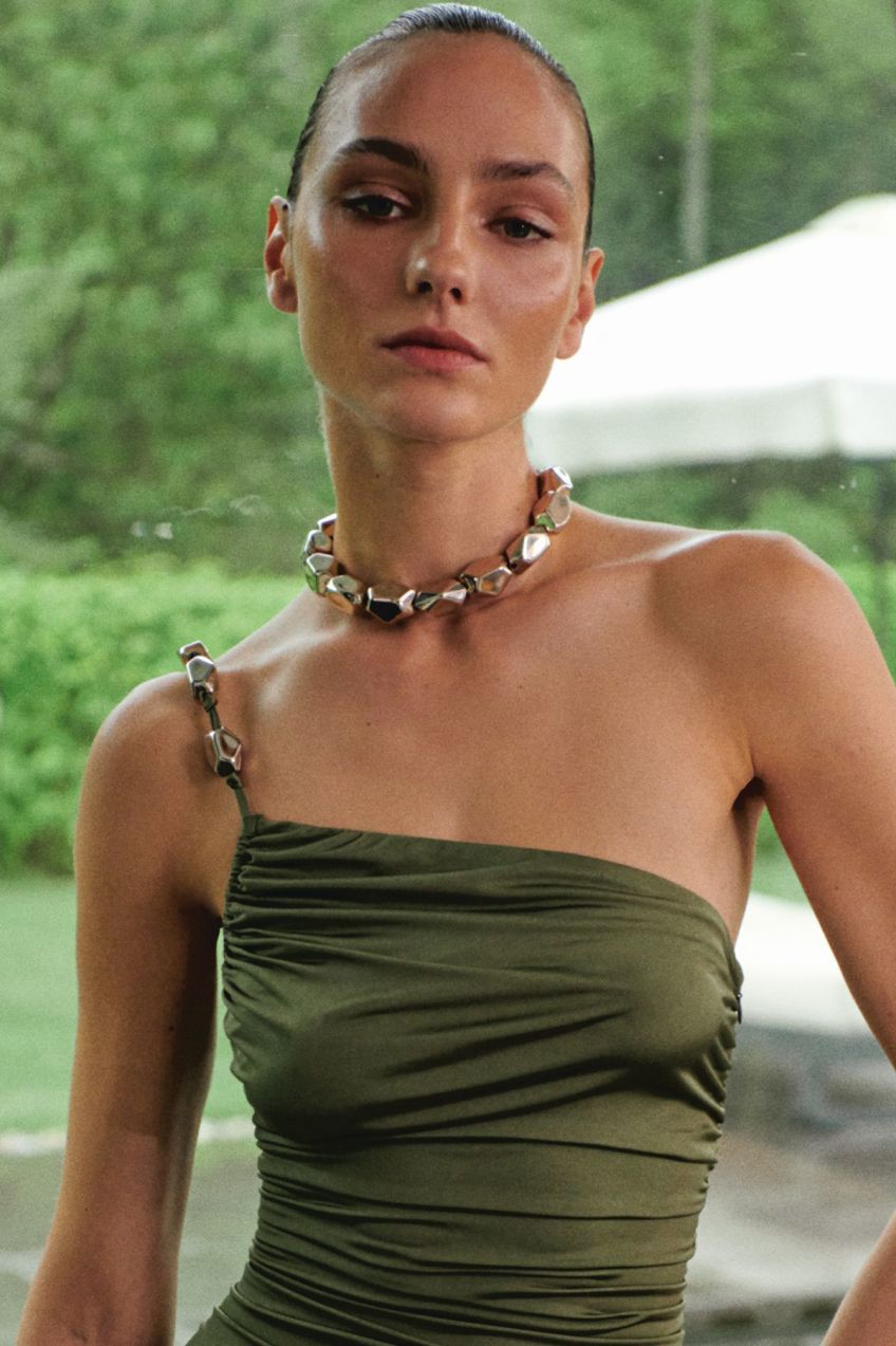 Trendyol X Zeynep Tosun Gold Amorphous Necklace