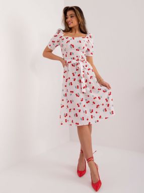 White trapeze dress with puff sleeves