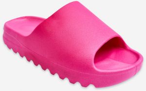 Fashionable slippers on the Fuchsia Estella platform