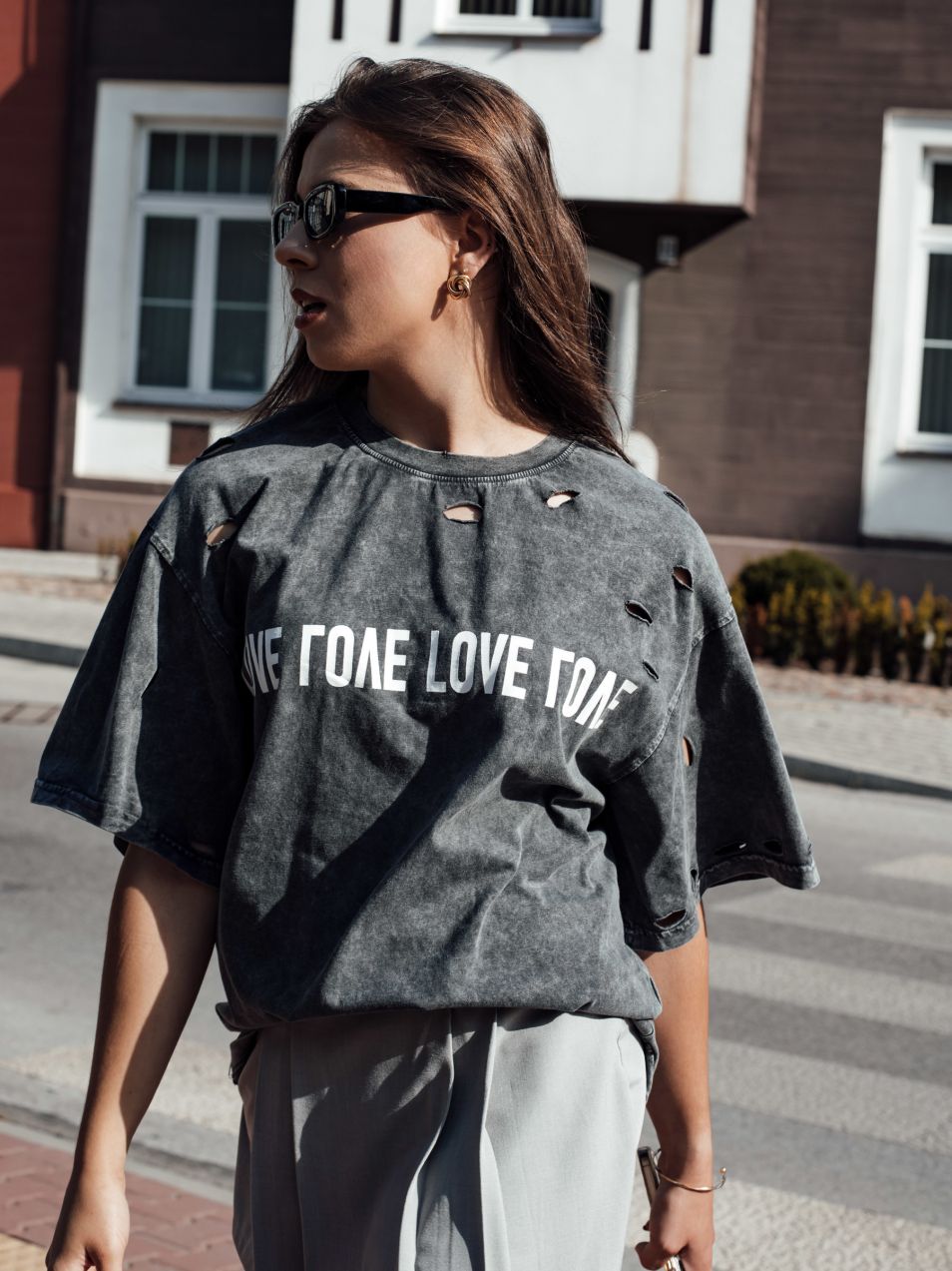 Women's T-shirt with BONGANIR graphite Dstreet print