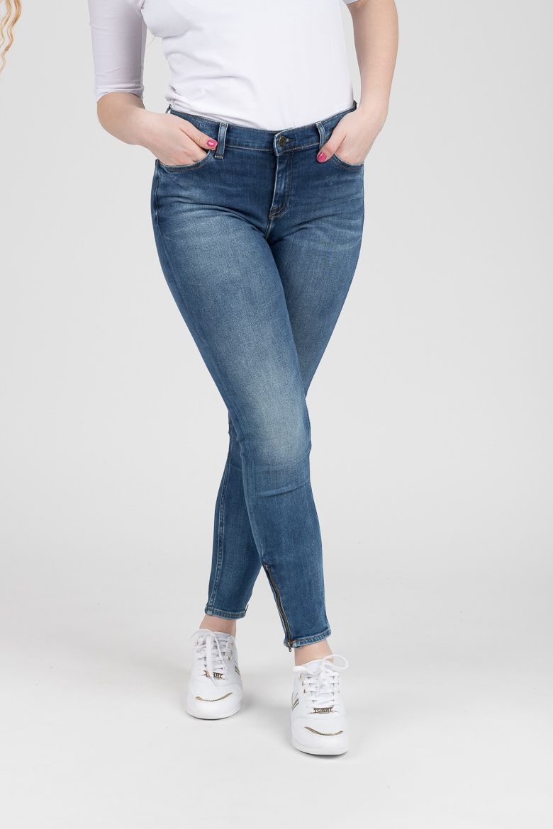 Tommy Jeans Rifle - NORA MID RISE SKNY ANKL ZIP  MNM modré