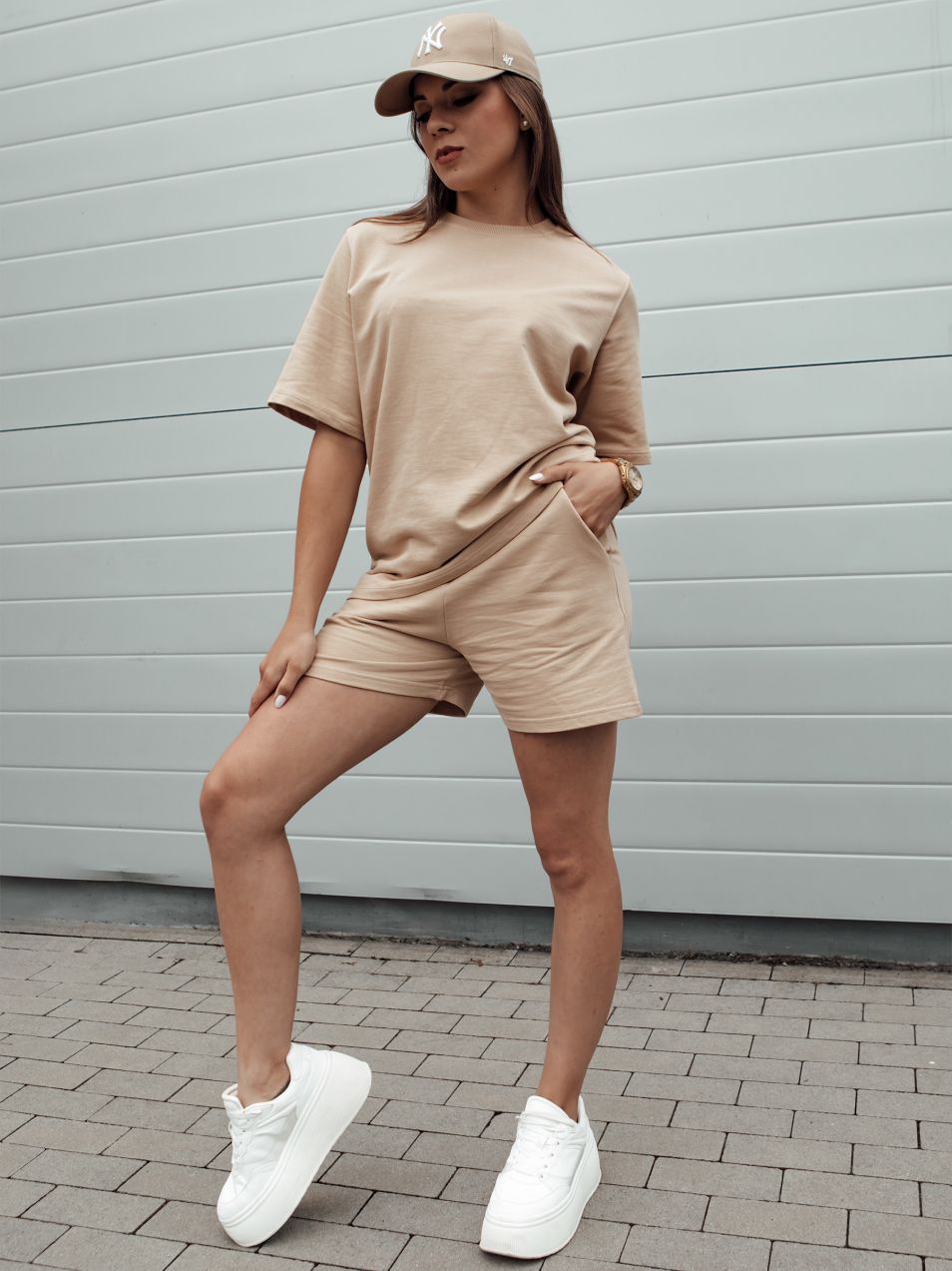 Women's T-shirt SWAN beige Dstreet