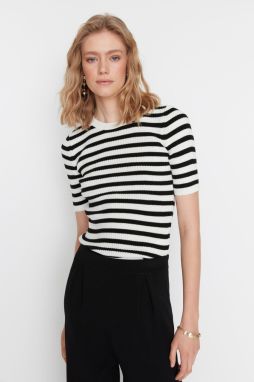 Dámske tričko Trendyol Striped