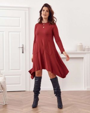 Asymmetrical Plus Size dress with burgundy pockets