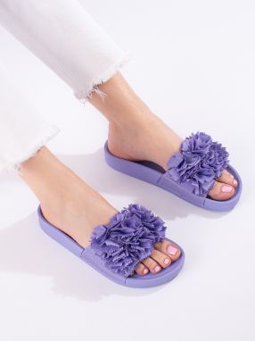 Purple flip-flops on the Shelvt platform