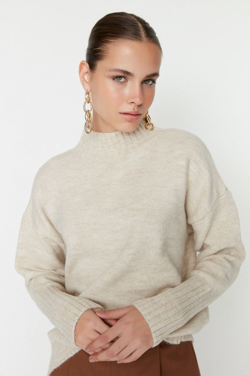 Trendyol Ecru Soft Texture Basic Knitwear Sweater