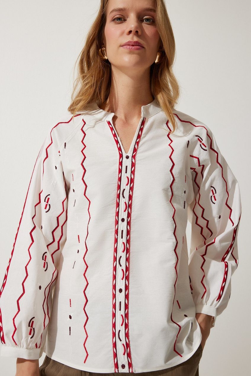 Happiness İstanbul Women's Ecru Embroidered Linen Surface Blouse